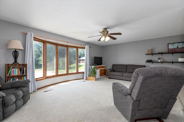 Property Photo:  1528 Elmwood Drive  IA 50219 