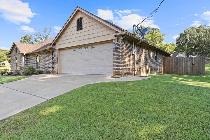 Property Photo:  113 Little John  TX 75693 