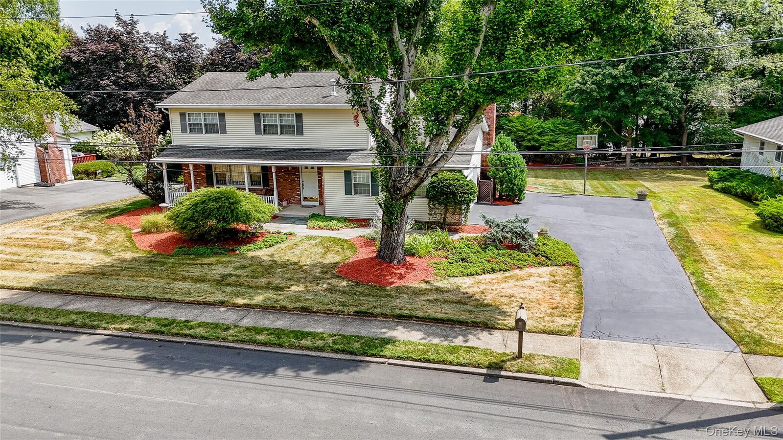 Property Photo:  8 Ungava Drive  NY 10956 