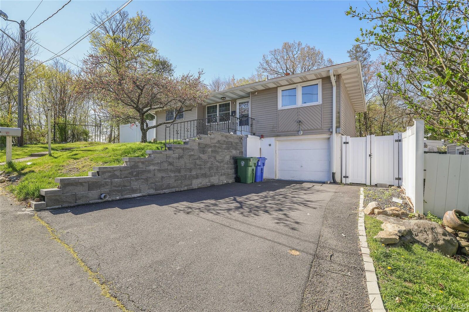 Property Photo:  3 Chappell Parkway  NY 10940 