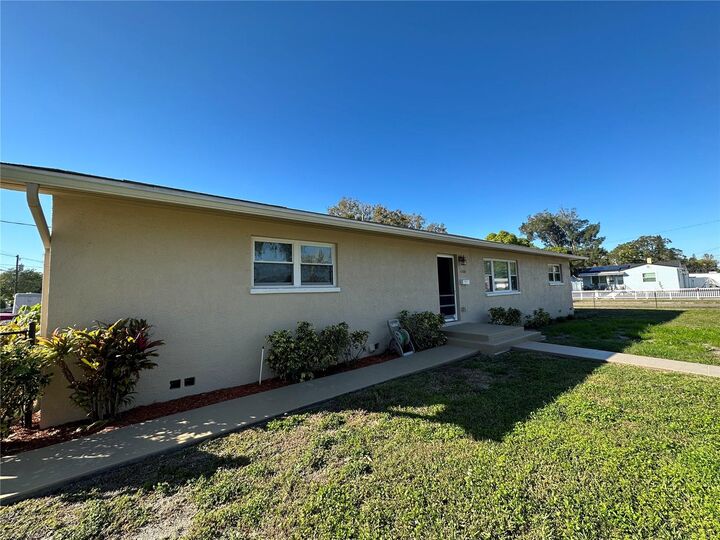 Property Photo: 4200 4th Avenue S FL 33711