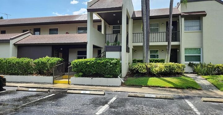 Property Photo:  1100 E Bay Drive 105  FL 33770 