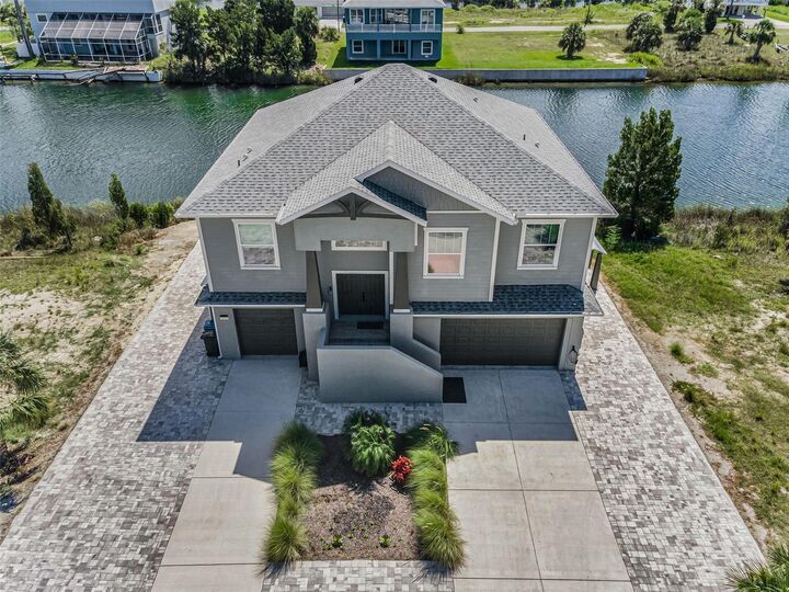 Property Photo:  3240 Spanish Bayonet Drive  FL 34607 