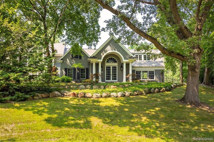 Property Photo: 31265 Woodside Drive MI 48025 1374