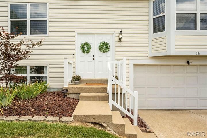 Property Photo: 14 Kingspointe Drive MO 63376