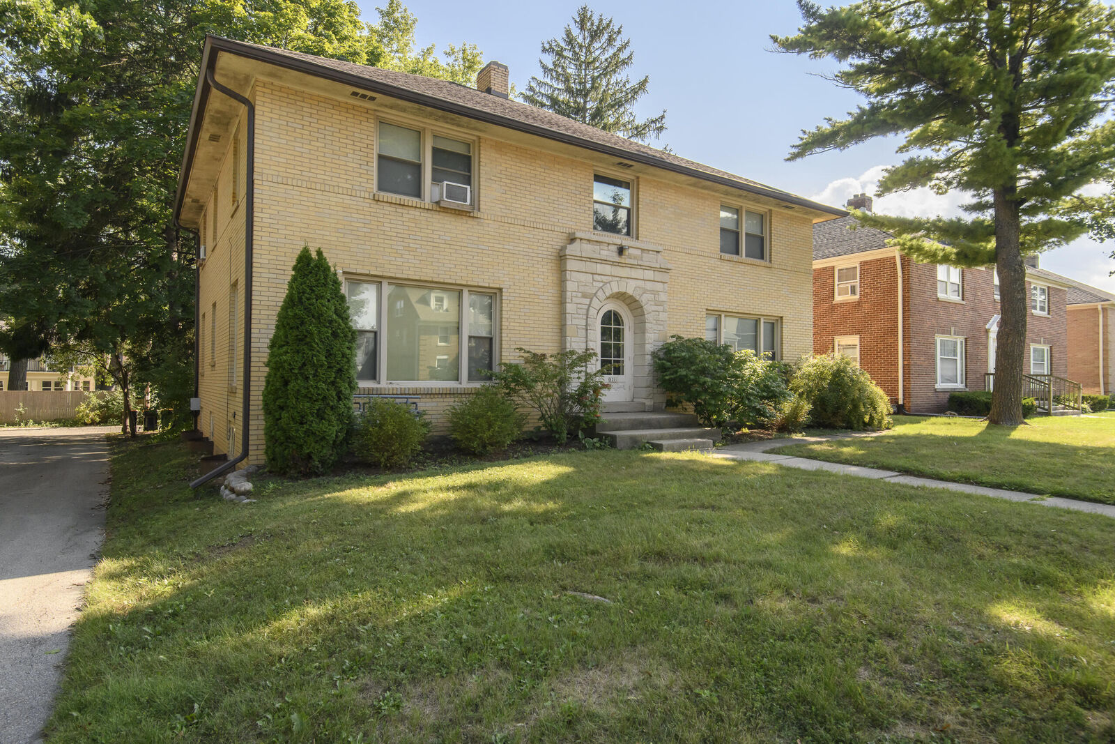 Property Photo: 8201 W North Ave WI 53213
