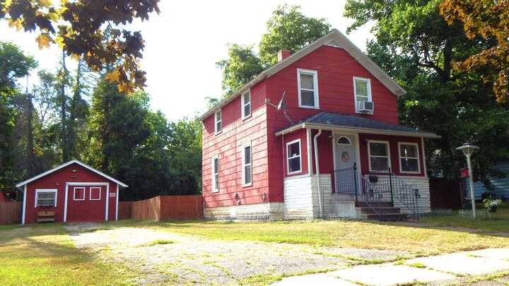 Property Photo: 813 Prospect Street MI 49224