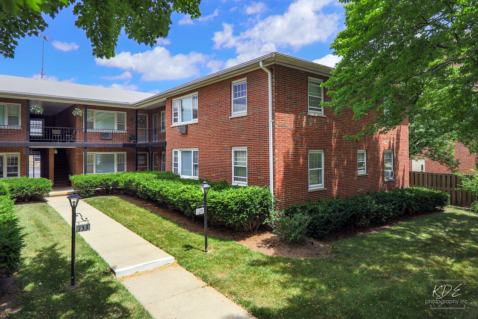 Property Photo:  129-133 E Franklin Avenue 1  IL 60540 