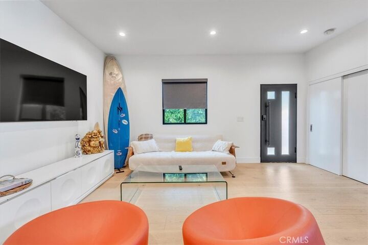 Property Photo:  14062 Albers Street  CA 91401 