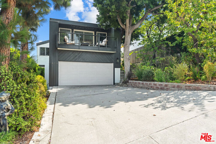 Property Photo:  418 Talbert Street  CA 90293 