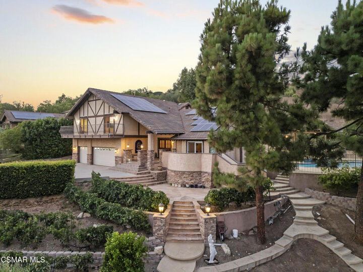 Property Photo:  554 Lone Oak Drive  CA 91362