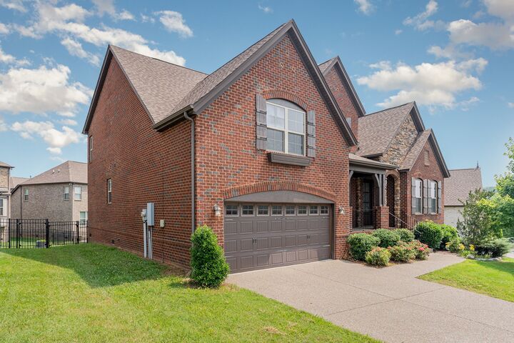 Property Photo:  5170 Mountainbrook Cir  TN 37076 