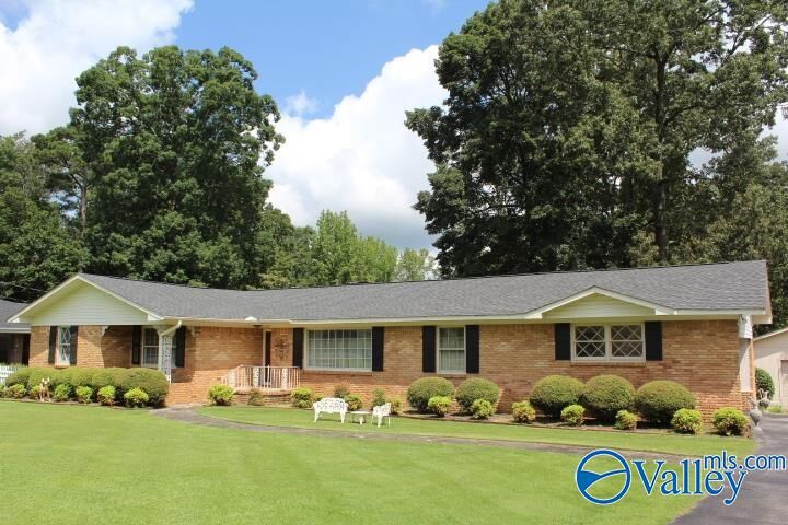 329 7th Avenue NE  Arab AL 35016 photo