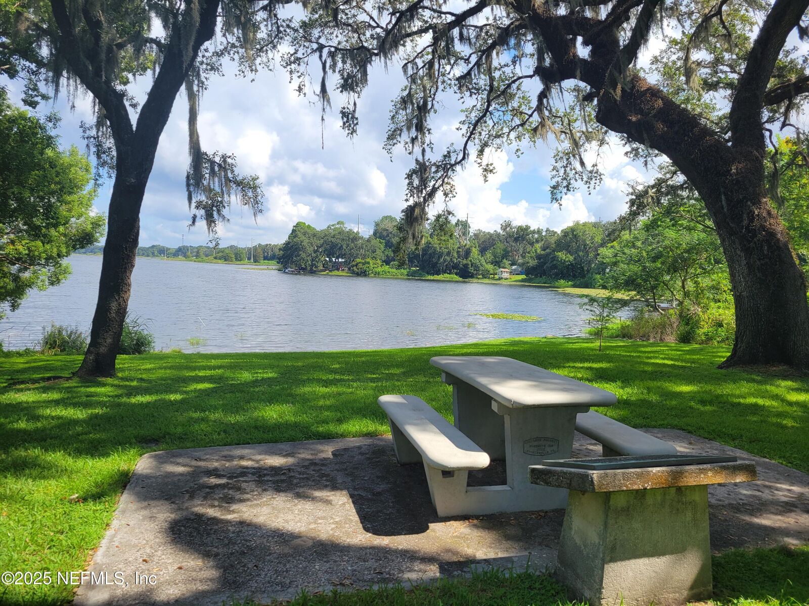 Property Photo: 520 Orange Avenue FL 32112