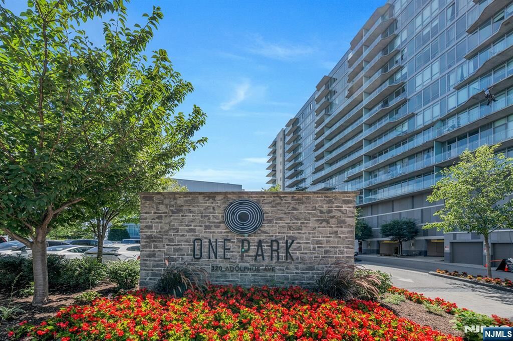 Property Photo: 320 Adolphus Avenue 1009 NJ 07010