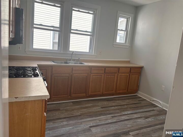 Property Photo:  35 Monticello Avenue 2  NJ 07106 