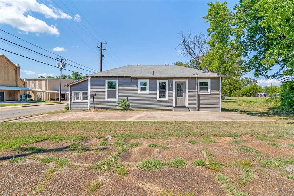 Property Photo: 130 Jackson Street N TX 75482