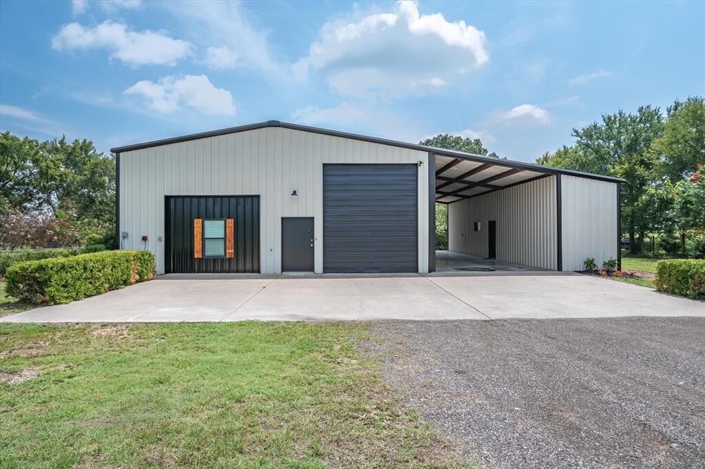 Property Photo: 2839 Vz Cr 4511 TX 75754