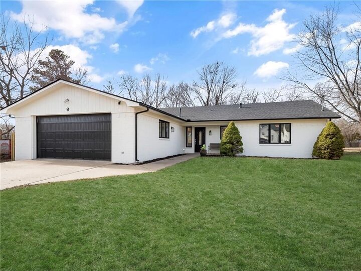 Property Photo: 9 Bois D Arc Street AR 72730