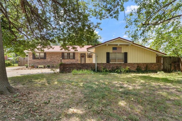 404 Henryetta  Springdale AR 72762 photo