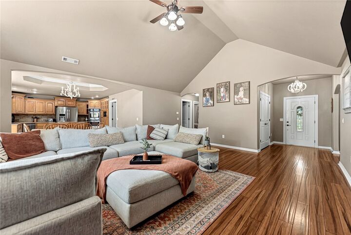 Property Photo:  10 Allonby Circle  AR 72714 