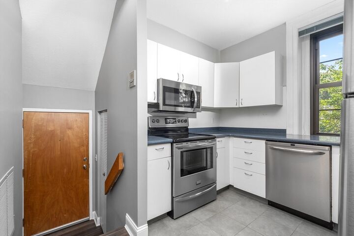 Property Photo:  250 Whitwell St 8  MA 02169 