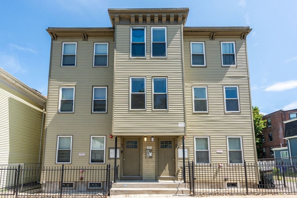 Property Photo:  39-41 W Walnut Park  MA 02119 