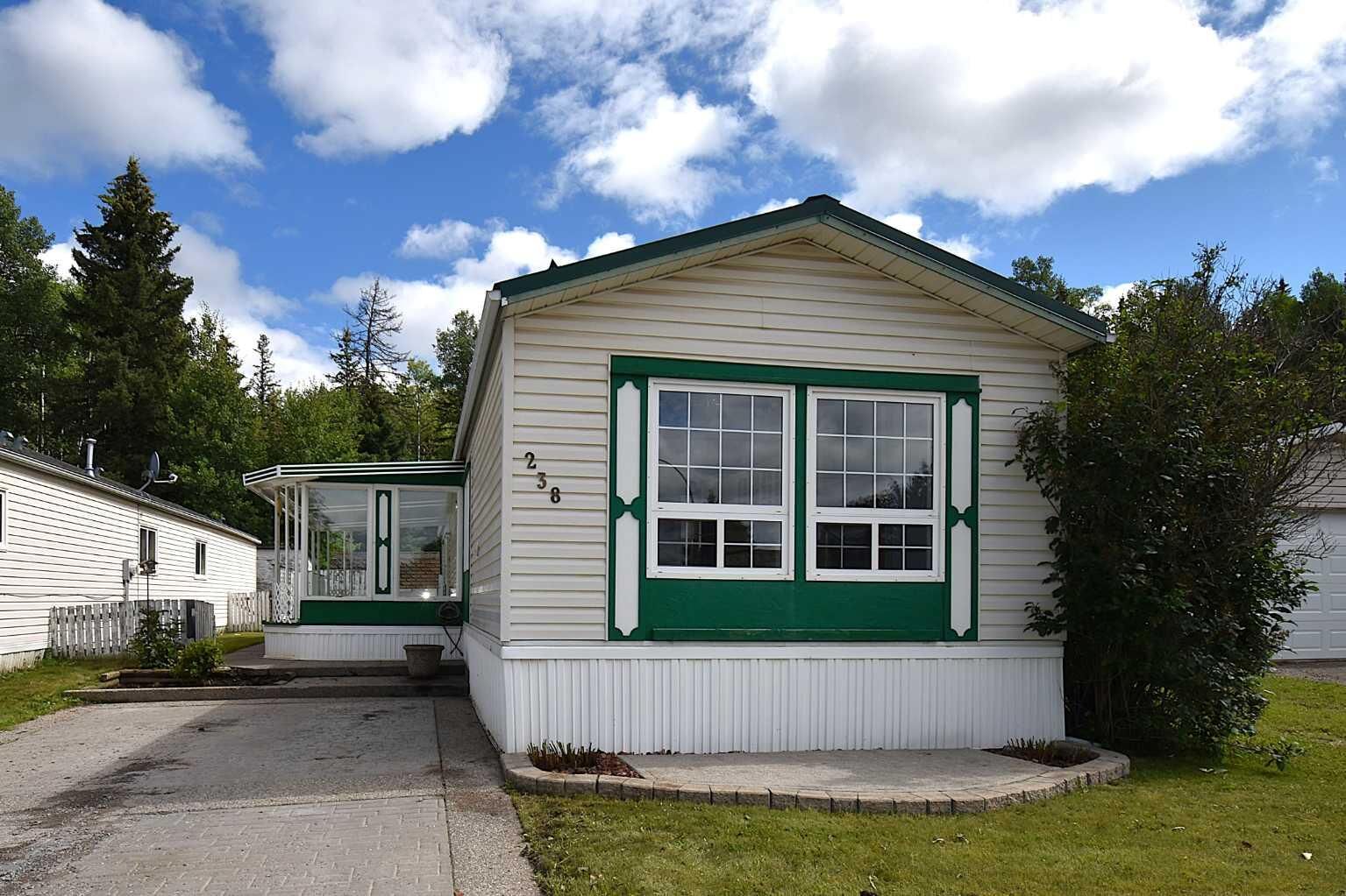 Property Photo:  238 Skogg Avenue  AB T7V 1A6 