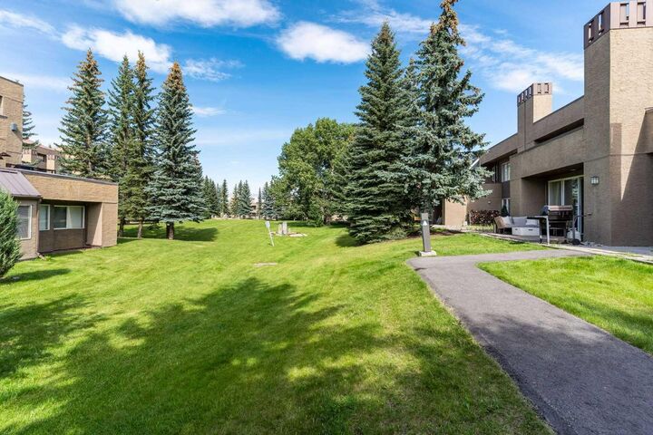 Property Photo: 203 Village Terrace SW 10 AB T3H 2L2