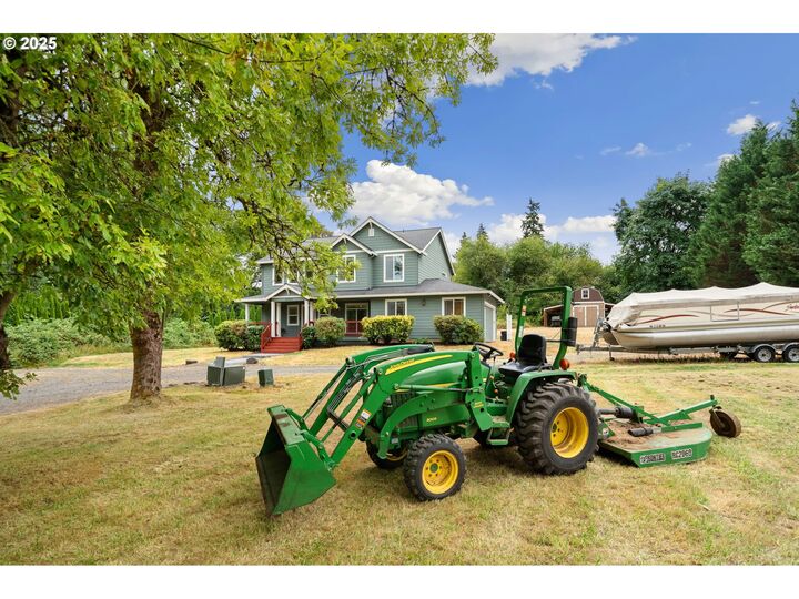 Property Photo:  20504 NE 40th Ave  WA 98642 