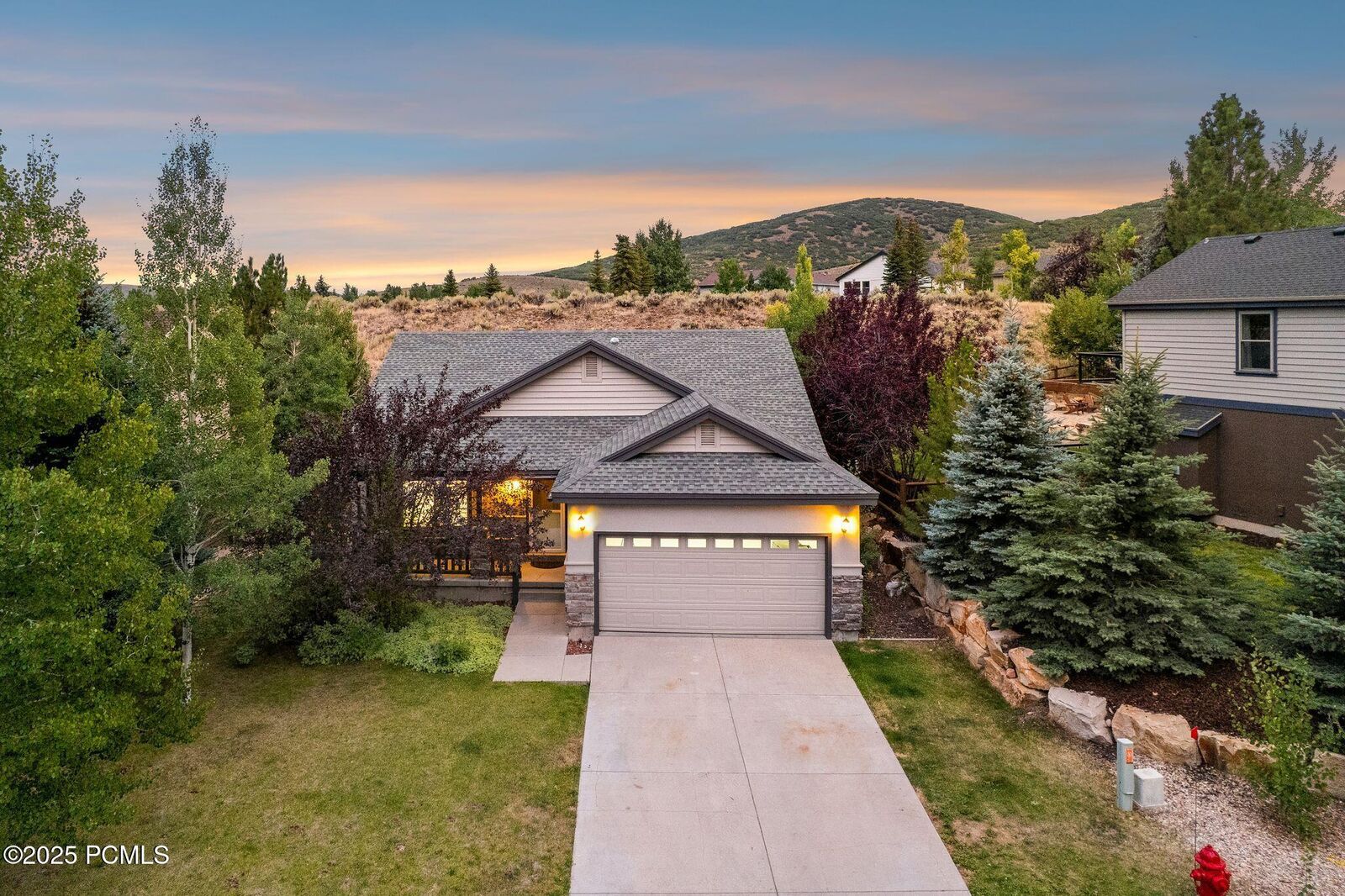 Property Photo: 5796 Sagebrook Drive UT 84098