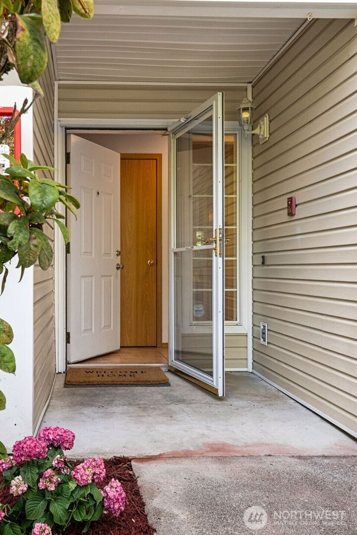 Property Photo:  2535 S 288th Street 2  WA 98003 