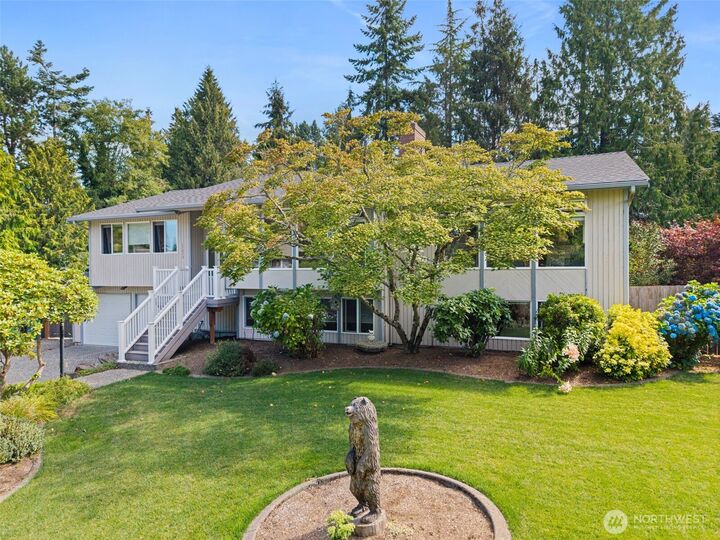 Property Photo: 17215 77th Avenue W WA 98026