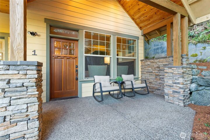 Property Photo: 1 Valley View Circle WA 98229
