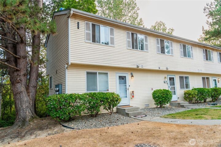 833 SW Sunset Boulevard 42  Renton WA 98057 photo