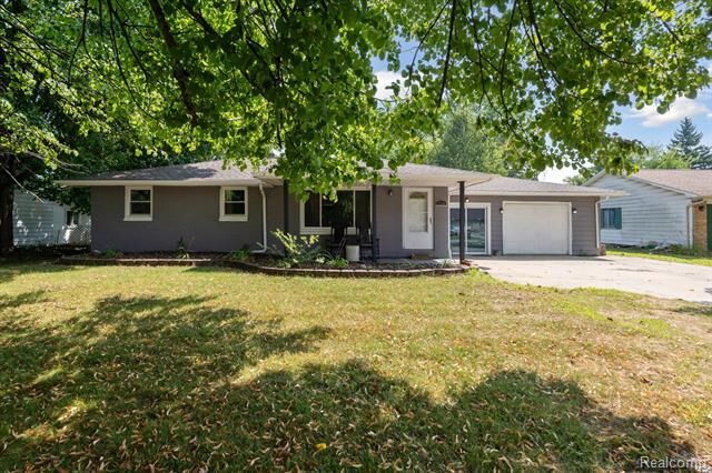 15181 Charluene Drive  Fenton MI 48430 photo