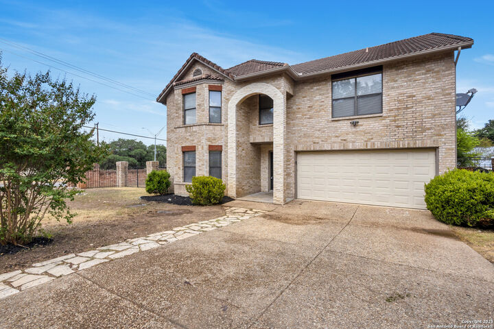 Property Photo: 3919 Creek Frst TX 78230