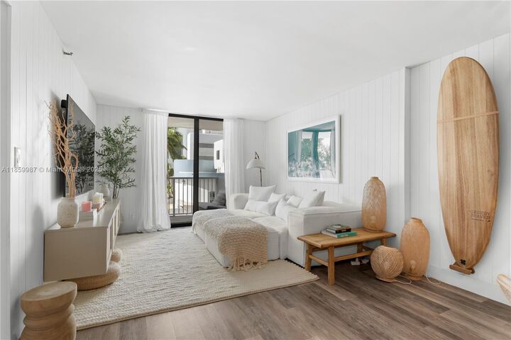 4301 Collins Ave 207  Miami Beach FL 33140 photo