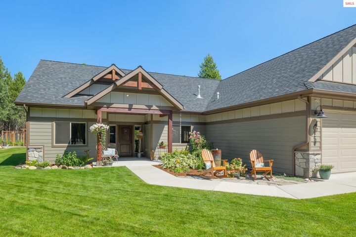Property Photo:  23204 N Costilla  ID 83858 