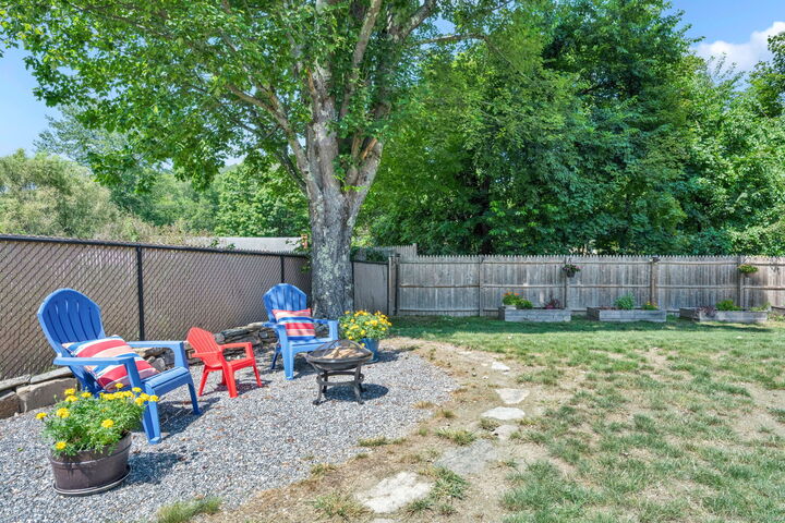 Property Photo: 9 Kellogg Road CT 06057
