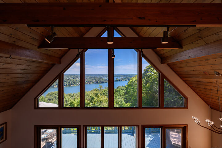 Property Photo:  3 Spring Wood Lane  CT 06812 