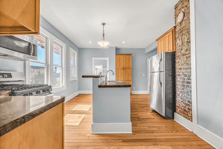 Property Photo:  2679 Fairfield Avenue #2  CT 06605 