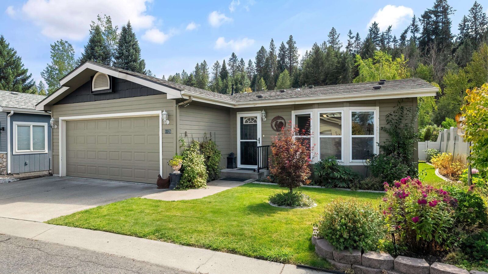 Property Photo: 1135 W Sunny Creek Cir WA 99224