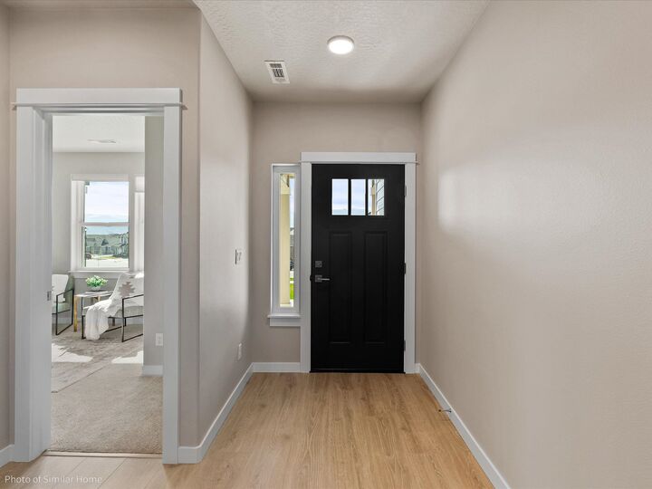 Property Photo:  5389 N Sun Beam Ln 1/2 Orchard  WA 99217 