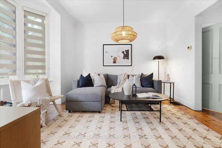 Property Photo:  40 Emerald Street N  ON L8L 5K3 