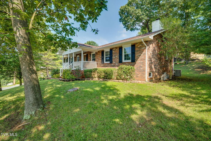 Property Photo:  909 Exeter Place  TN 37660 
