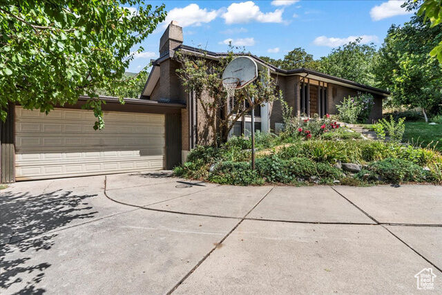 Property Photo: 333 E 700 S UT 84025