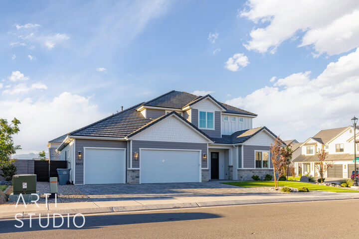 Property Photo: 3011 E Alderann St UT 84790