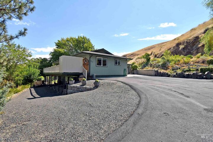 Property Photo:  413 Garfield Street  WA 99402 