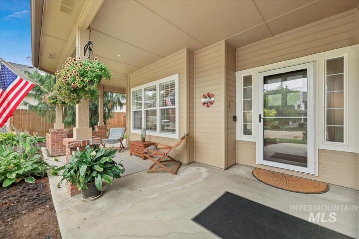 Property Photo: 14435 W Kensington Ct ID 83713